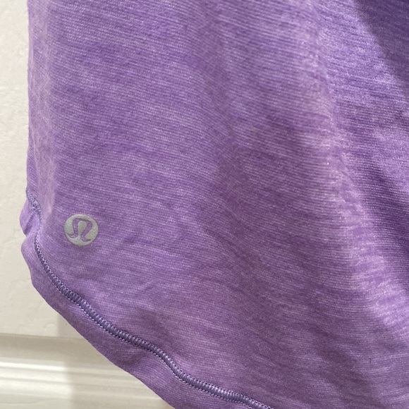 Size 4, Purple LuLulemon Tank, built-in Bra - Picture 3 of 4